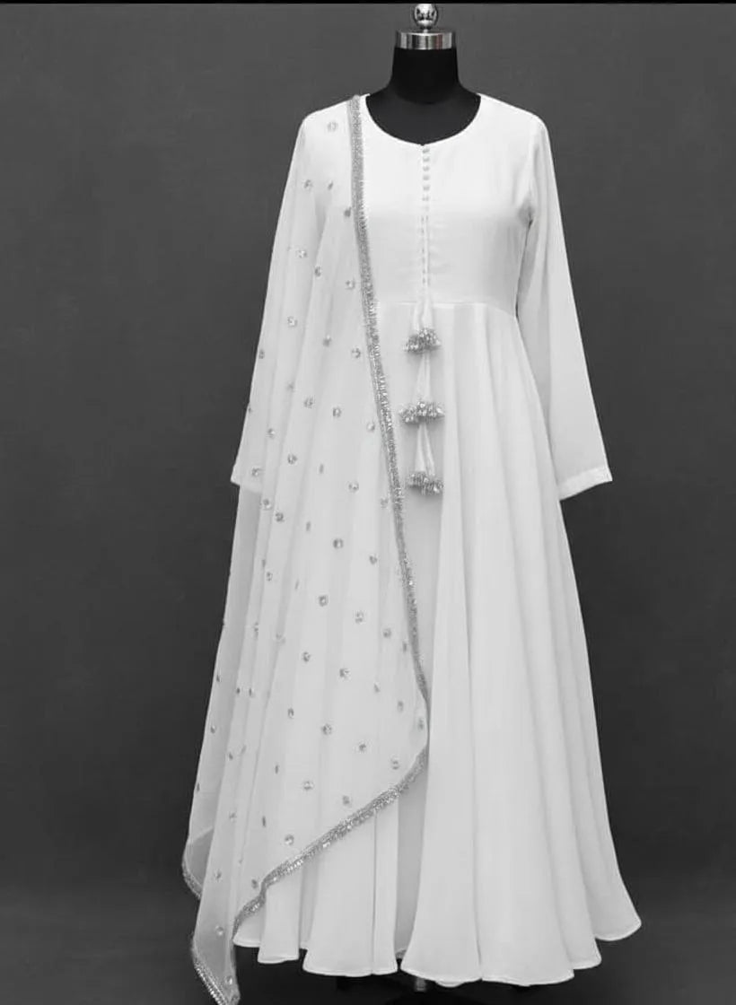 Elegant White Crinkle Chiffon Maxi Suit – 3 Pcs Ensemble with Dupatta & Trouser